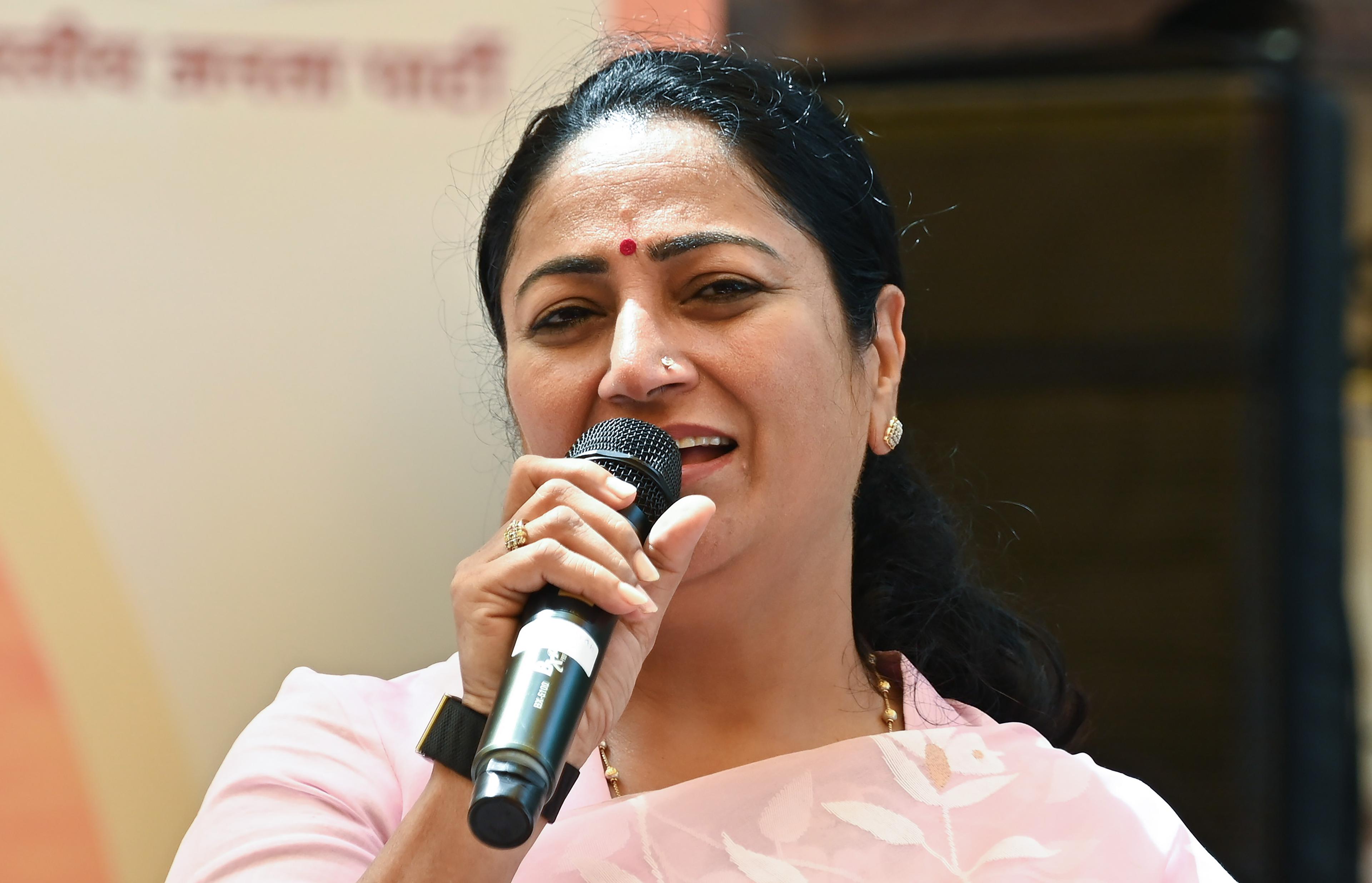 रेखा सरकार का ऐतिहासिक फैसला, आपदा प्रबंधन कर्मियों के मानदेय में 100 प्रतिशत तक होगी वृद्धि