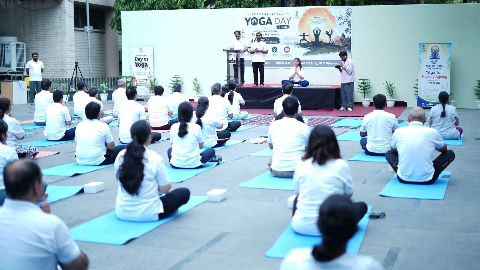 नीति आयोग ने मनाया योगा दिवस, स्वस्थ वृद्धावस्था और वेलनेस को दिया बढ़ावा