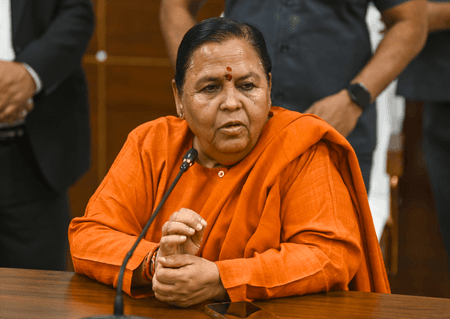 अविमुक्तेश्वरानंद विवाद पर उमा भारती बोलीं- शंकराचार्य होने का सबूत मांगकर प्रशासन ने किया मर्यादाओं का उल्लंघन