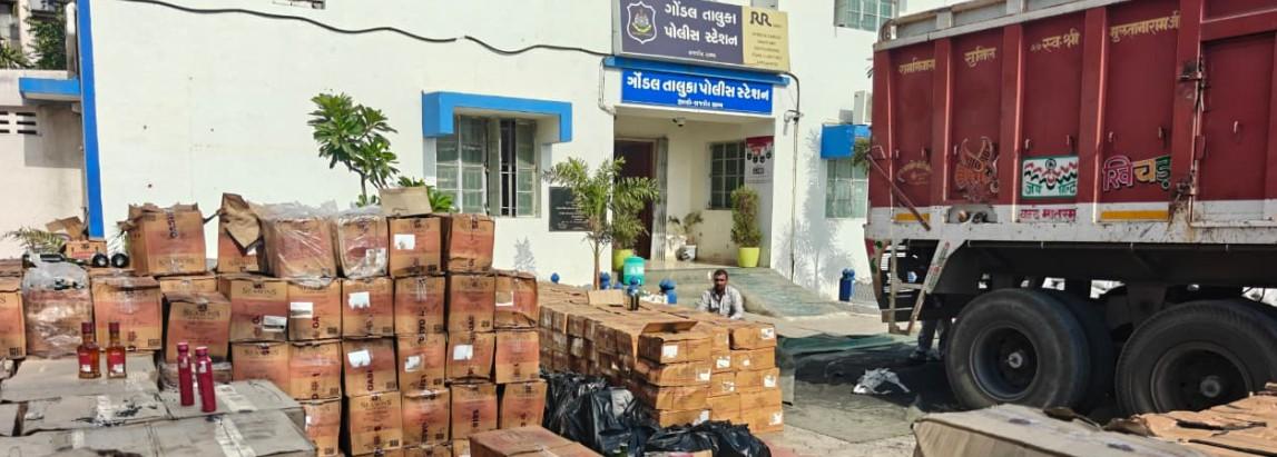 गुजरात: राजकोट के पास 1.51 करोड़ रुपए की शराब जब्त, ट्रक ड्राइवर गिरफ्तार