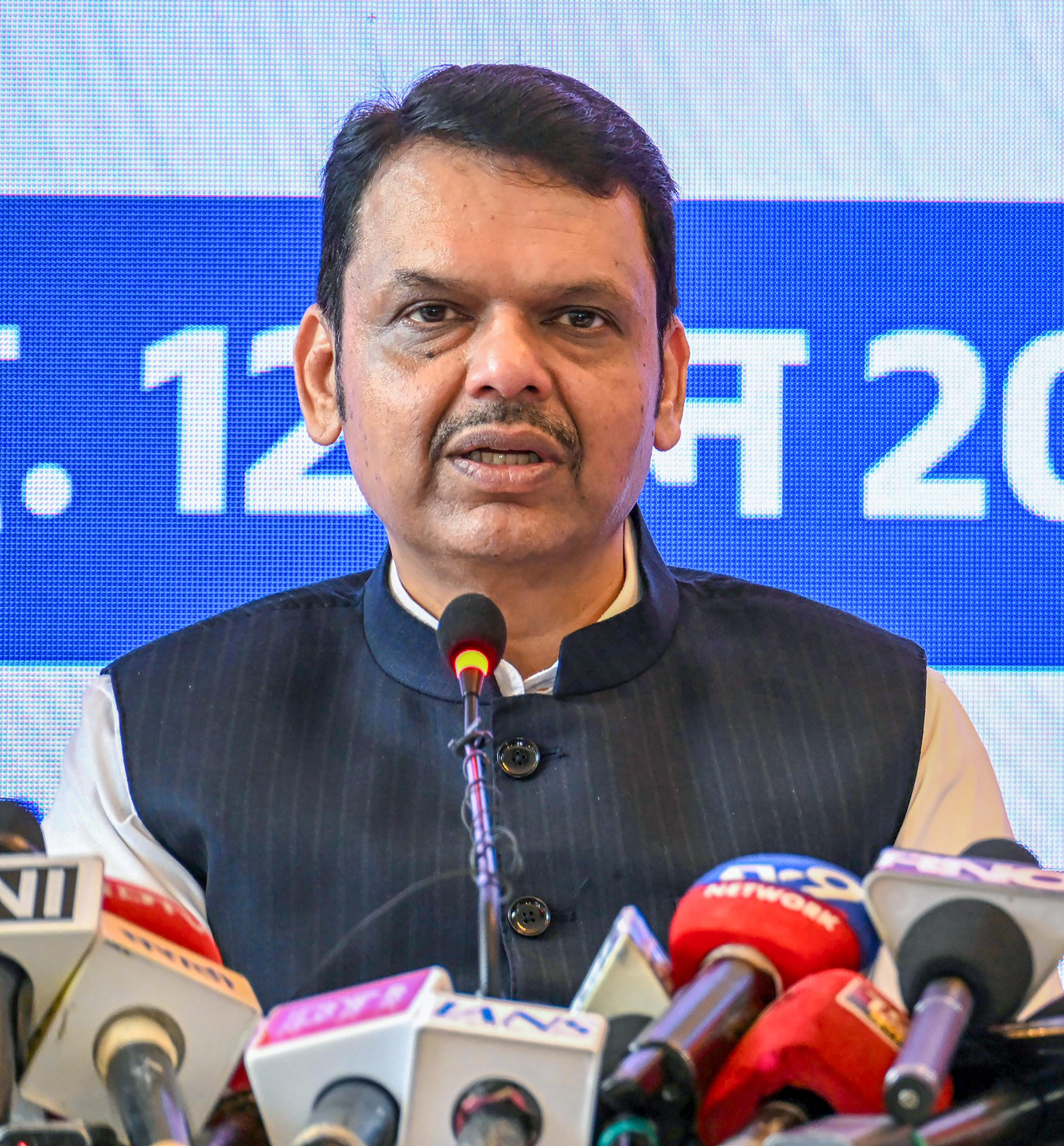 ग्रिड सपोर्ट चार्ज आम बिजली उपभोक्ताओं के हितों की रक्षा करता है: सीएम फडणवीस