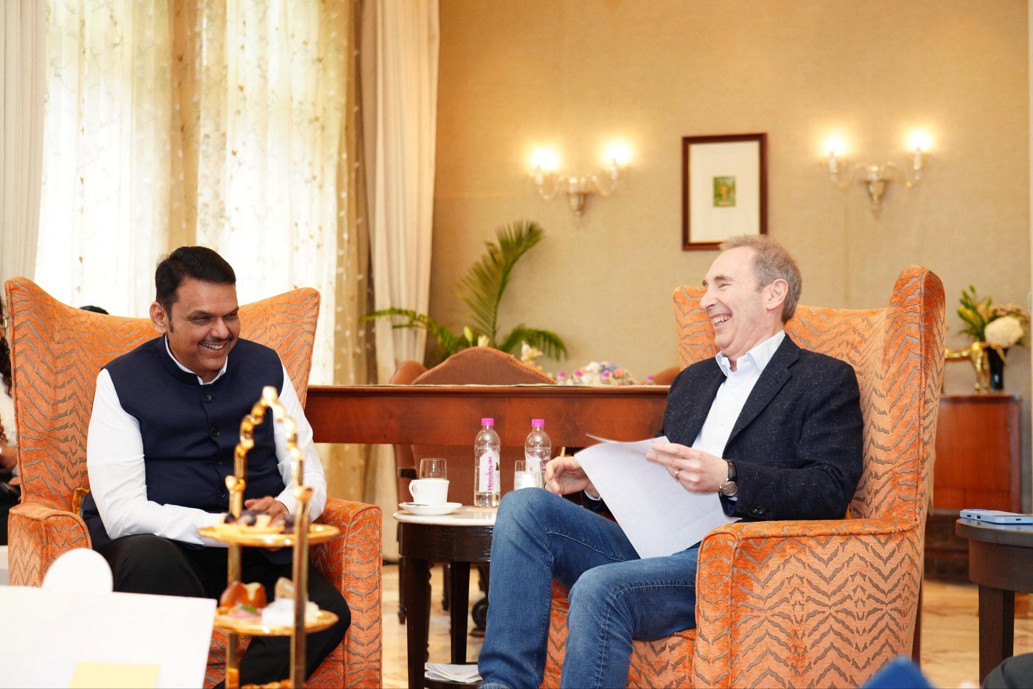 मुंबई में अमेजन सीईओ एंडी जस्सी से मिले सीएम फडणवीस, निवेश और रोजगार पर हुई अहम बातचीत