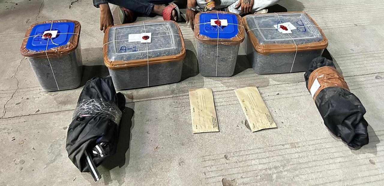 बेंगलुरु पुलिस की बड़ी कार्रवाई, 5.70 करोड़ के ड्रग्स जब्त, 11 तस्कर गिरफ्तार