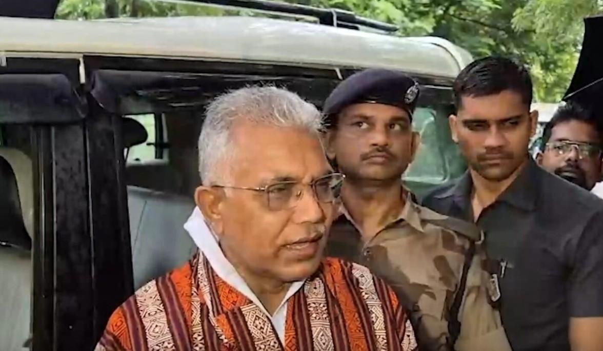 'ममता का असली चेहरा बेनकाब', टीएमसी छोड़ने वालों पर पूर्व सीएम की टिप्पणी के बाद दिलीप घोष का हमला
