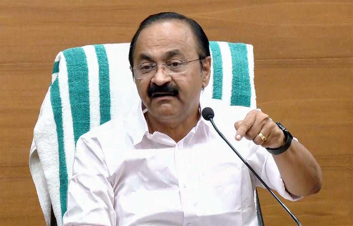 सतर्कता विभाग ने केरल के सीएम सतीशन के खिलाफ दर्ज 2018 का मामला बंद किया