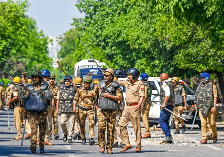 नोएडा में श्रमिक आंदोलन के दौरान भड़काऊ ऑडियो और चैट आए सामने, पुलिस जांच तेज