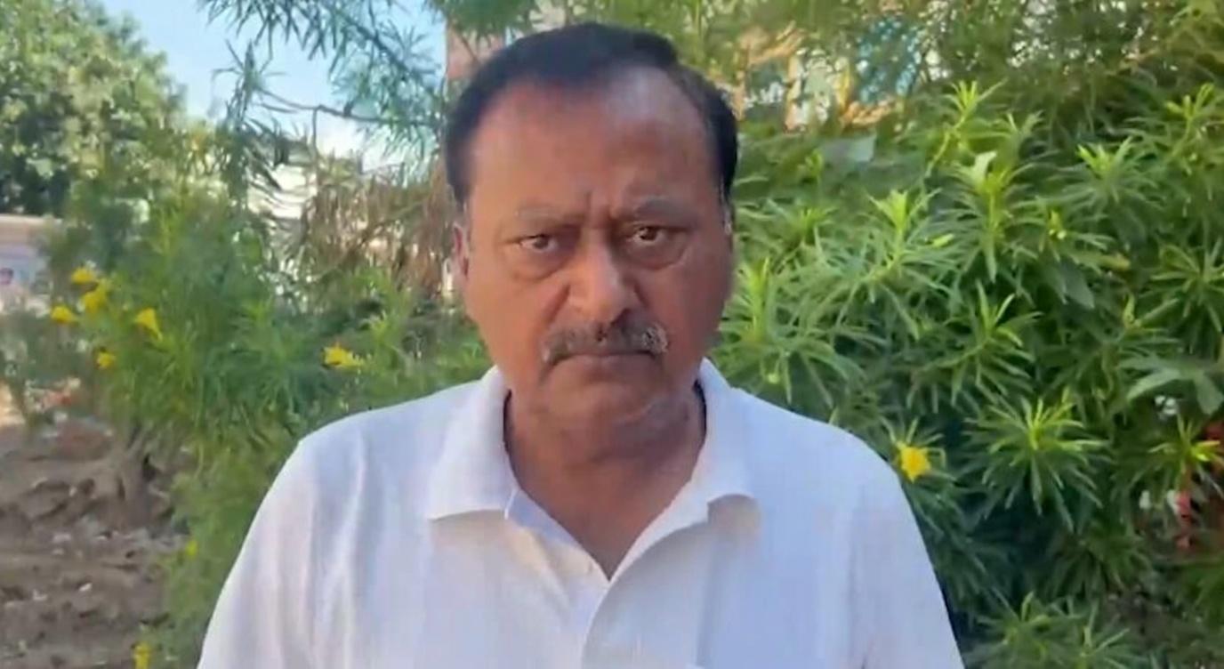 'कोषाध्यक्ष पद छोड़ें, जिम्मेदारी से भागना बंद करें', कांग्रेस ने गोविंद देव गिरी पर साधा निशाना