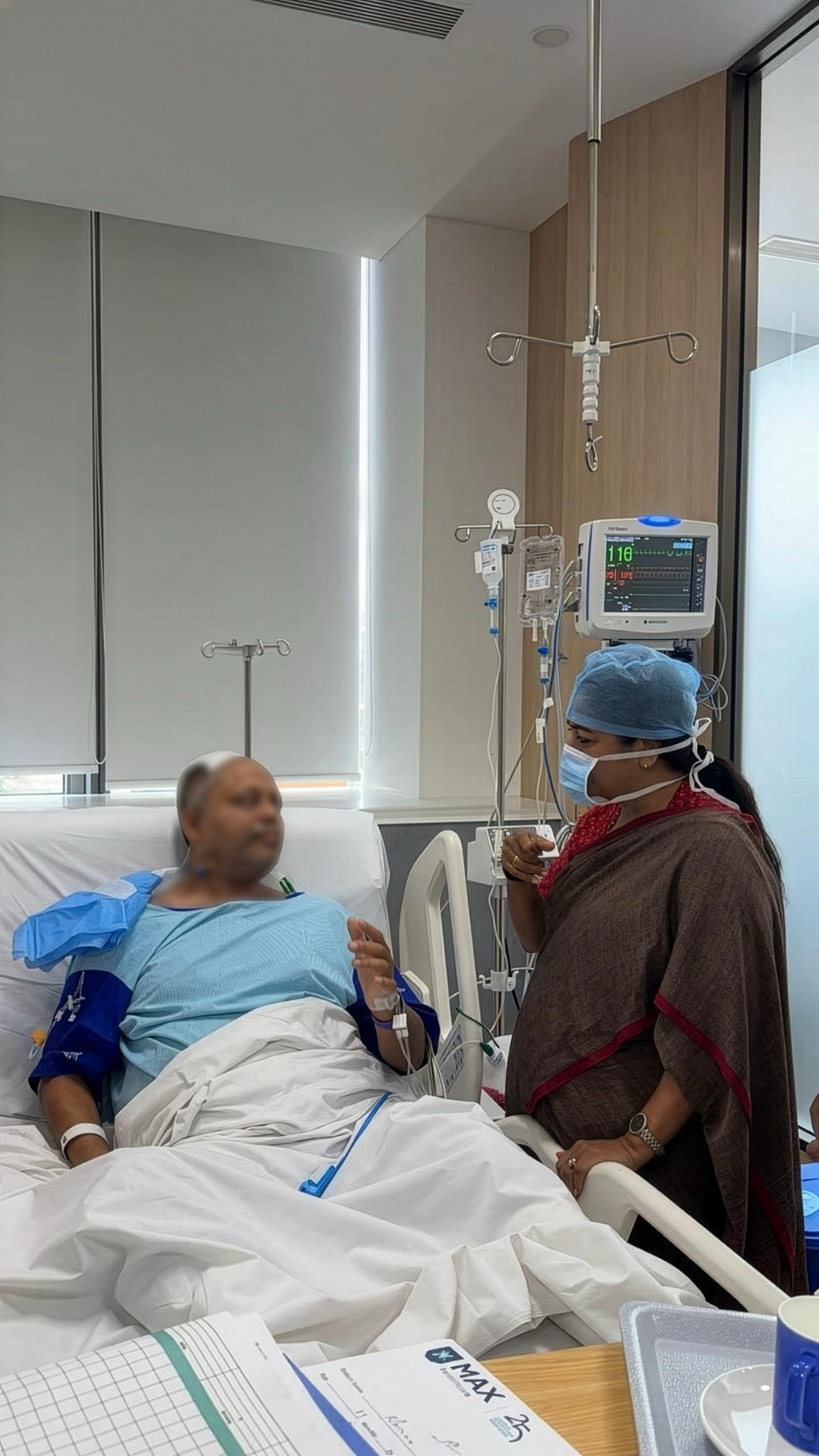 मालवीय नगर अग्निकांड के पीड़ितों से मिलने मैक्स अस्पताल पहुंचीं सीएम रेखा गुप्ता, एम्स पहुंचे कीर्तिवर्धन सिंह