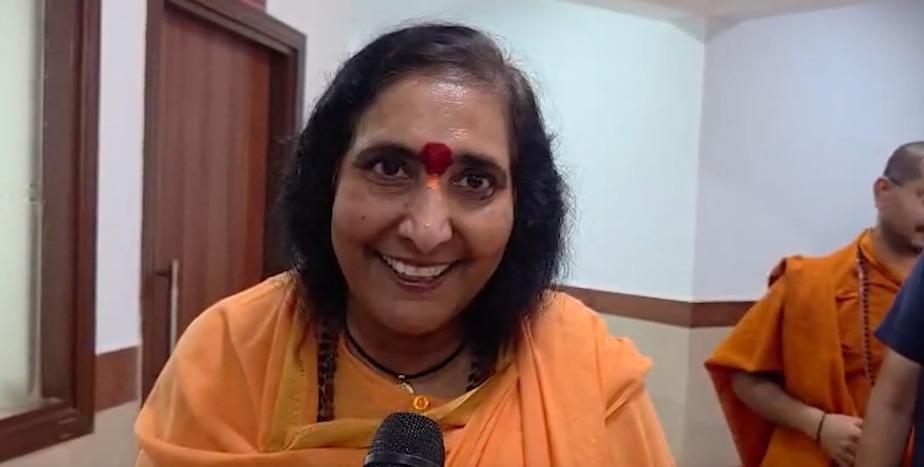 उनका दिल कभी देश के लिए नहीं धड़का