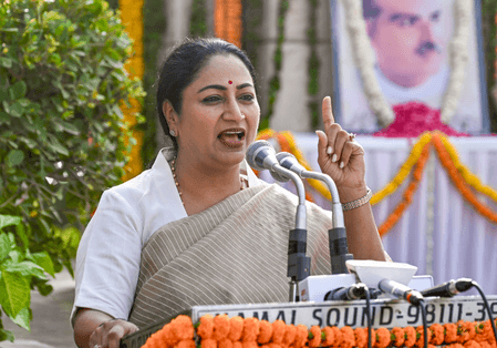 जनसुनवाई में मिली शिकायत पर एक्शन, दिल्ली की सीएम ने फोर्टिस अस्पताल की जांच के दिए आदेश