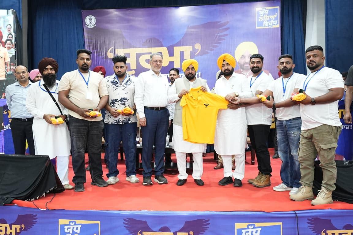 पंजाब के मुख्यमंत्री ने नशा मुक्ति के बाद ठीक हुए लोगों के लिए एक योजना शुरू की