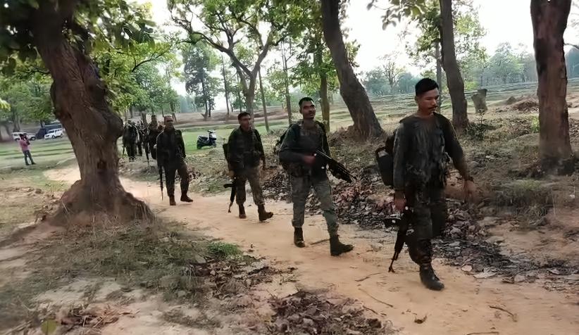 छत्तीसगढ़ : माओवादियों को बड़ा झटका, पुलिस ने भारी मात्रा में हथियार और विस्फोटक जब्त किए