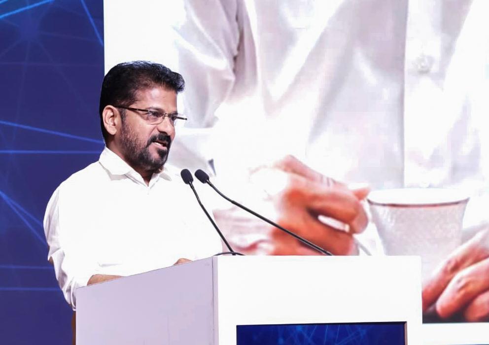 एसआईआर को लेकर तेलंगाना के सीएम का कांग्रेस नेताओं को सख्त संदेश, लापरवाही पर कार्रवाई की चेतावनी