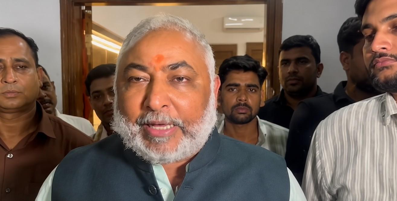 उत्तर प्रदेश: मंत्री दयाशंकर सिंह ने बताया, भारत टैक्सी से कैसे जनता को पहुंचेगा लाभ