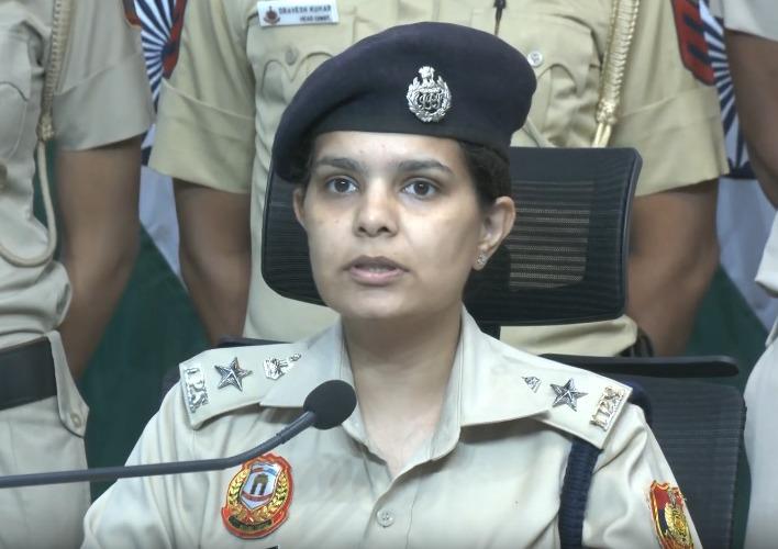 दिल्ली नॉर्थ-वेस्ट पुलिस का 'ऑपरेशन राहत', 72 घंटे में 23 गिरफ्तार, 1.5 करोड़ के 390 चोरी के मोबाइल बरामद