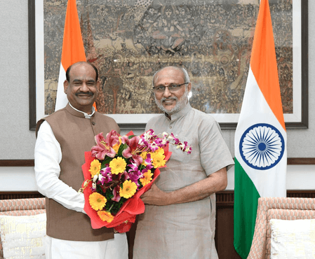 दिल्ली : लोकसभा अध्यक्ष ओम बिरला ने की उपराष्ट्रपति सीपी राधाकृष्णन से मुलाकात