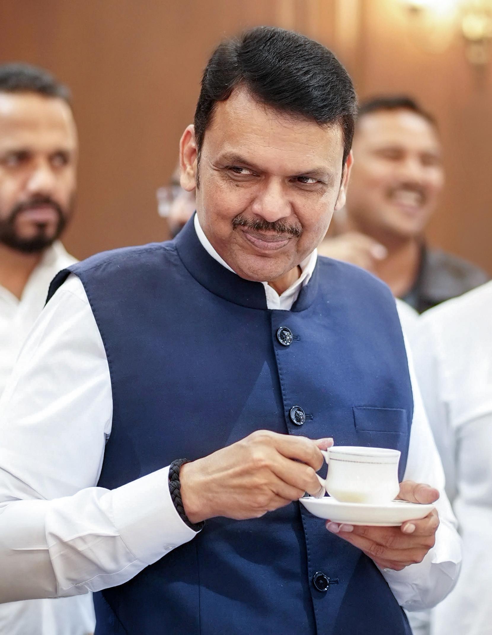 सीएम देवेंद्र फडणवीस ने केंद्र में जाने की अटकलों को मजेदार जवाब देकर किया खारिज