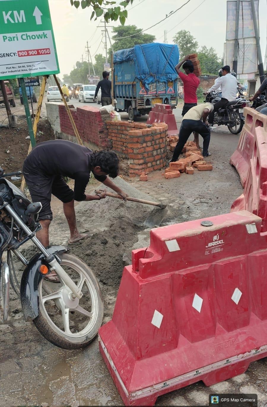 ग्रेटर नोएडा में हादसे रोकने के लिए एक्शन मोड में प्राधिकरण, 100 से अधिक संवेदनशील स्थानों पर सुरक्षा इंतजाम तेज