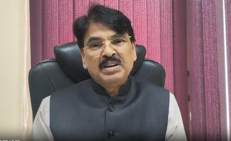मुझ