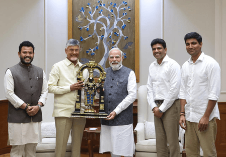 चंद्रबाबू नायडू ने प्रधानमंत्री मोदी से की मुलाकात, जीएसटी कार्यक्रम और साझेदारी शिखर सम्मेलन के लिए आमंत्रित किया
