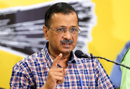 'आप' ने दिल्ली सीएम पर हुए हमले की निंदा की, केजरीवाल ने कहा- लोकतंत्र में हिंसा का कोई स्थान नहीं