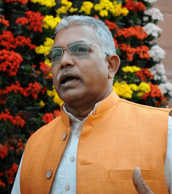 ममता बनर्जी पर भाजपा नेता दिलीप घोष ने साधा निशाना, बोले- मुख्यमंत्री संविधान को नहीं मानती