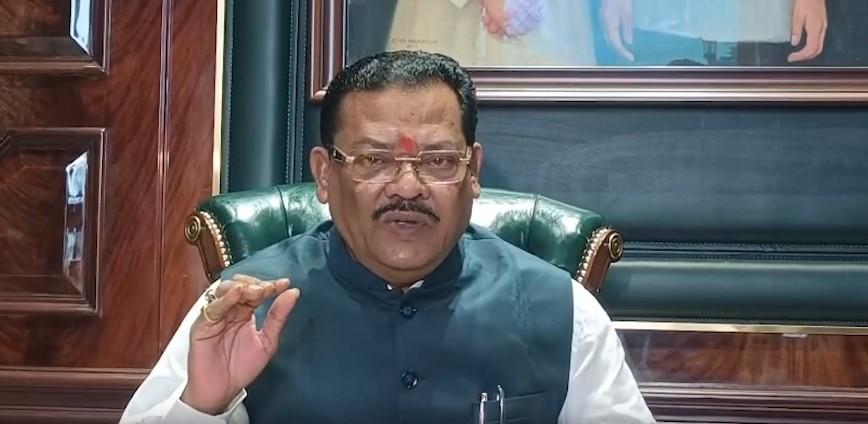 छात्रों के भविष्य का राजनीतिकरण नहीं किया जाना चाहिए : संजय शिरसाट
