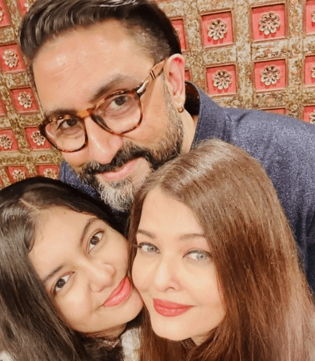 ऐश्वर्या-अभिषेक ने एनिवर्सरी पर खत्म किया अफवाहों का दौर, शेयर की आराध्या के साथ 'परफेक्ट' फैमिली फोटो