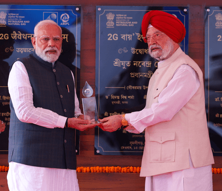 प्रधानमंत्री मोदी ने दी हरदीप सिंह पुरी को जन्मदिन की बधाई, पेट्रोलियम और नेचुरल गैस सेक्टर में किए गए प्रयासों को सराहा