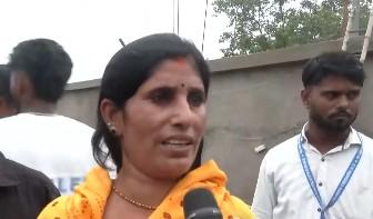 कोलकाता तारातला गोदाम हादसा: मलबे में फंसे मजदूरों की चीखें सुनाई देने का दावा, बचाव अभियान जारी