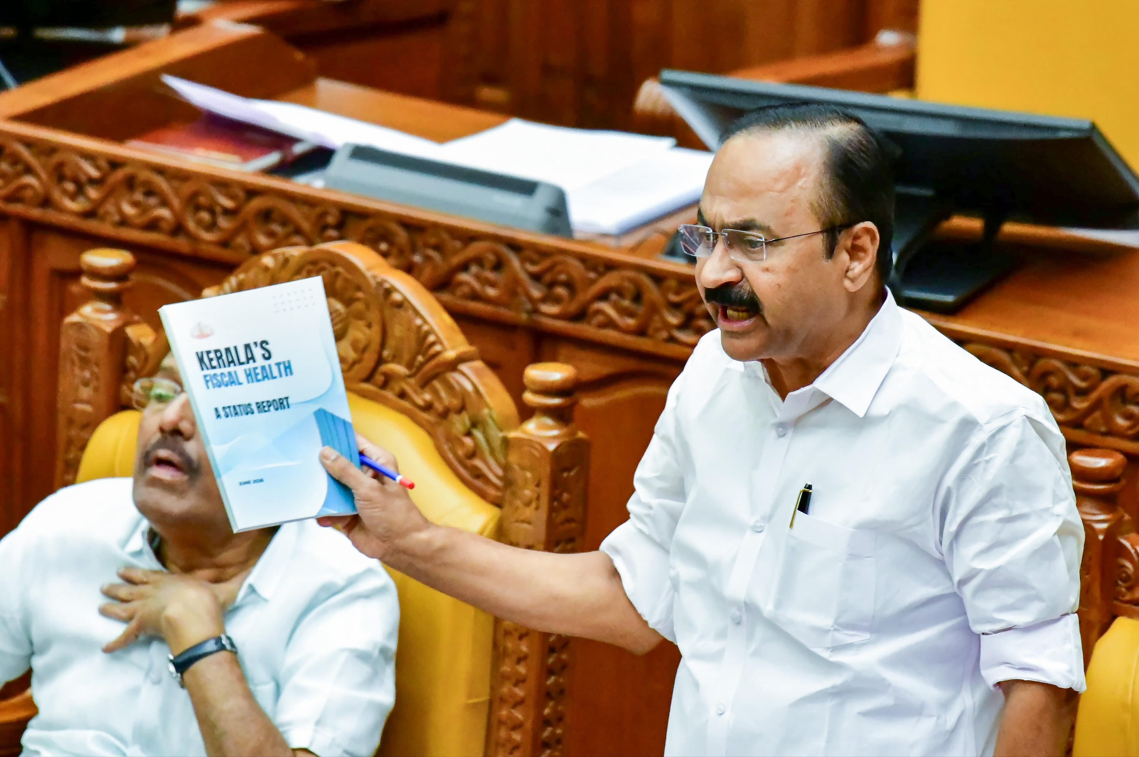 केरल को विरासत में 5.07 लाख करोड़ रुपये का कर्ज मिला : सीएम सतीशन