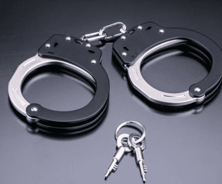 अश्लील मैसेज वायरल कर बदनामी करने वाली महिला को कस्तूरबा पुलिस ने गुजरात से गिरफ्तार किया