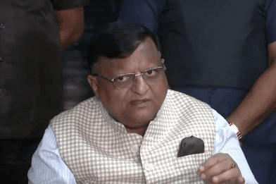 बंगाल के मुख्य निर्वाचन अधिकारी ने कहा-डर फैलाने की कोशिश, अभिषेक बनर्जी के दावे को किया खारिज