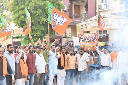 'यह राष्ट्रवाद और विकास की विजय', बंगाल-असम और पुडुचेरी में चुनावी जीत पर झारखंड भाजपा ने मनाया जश्न