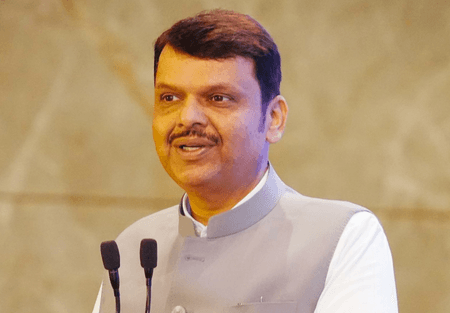 खाड़ी देशों में फंसे लोगों की मदद को आगे आई महाराष्ट्र सरकार, हेल्पलाइन नंबर जारी