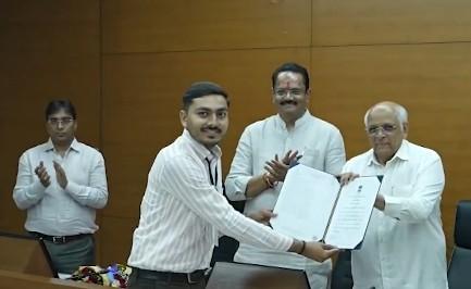 गुजरात में कृषि क्षेत्र को मिलेगी नई ताकत, 415 कृषि सहायकों को नियुक्ति पत्र