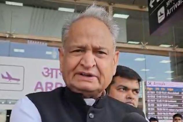 सोनिया गांधी मुझे ही अध्यक्ष बनाना चाहती थीं, लेकिन मेरे खिलाफ बड़ी साजिश हुई: अशोक गहलोत