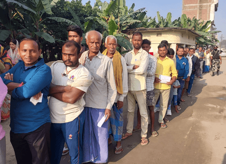 बिहार चुनाव : पहले चरण में 60.18 फीसदी वोटिंग, बेगूसराय टॉप, शेखपुरा सबसे पीछे