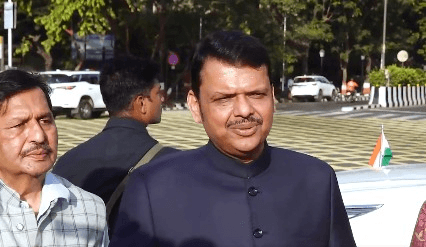 महाराष्ट्र में रहते हैं तो मराठी सीखें, लेकिन भाषा के नाम पर हिंसा नहीं: सीएम फडणवीस