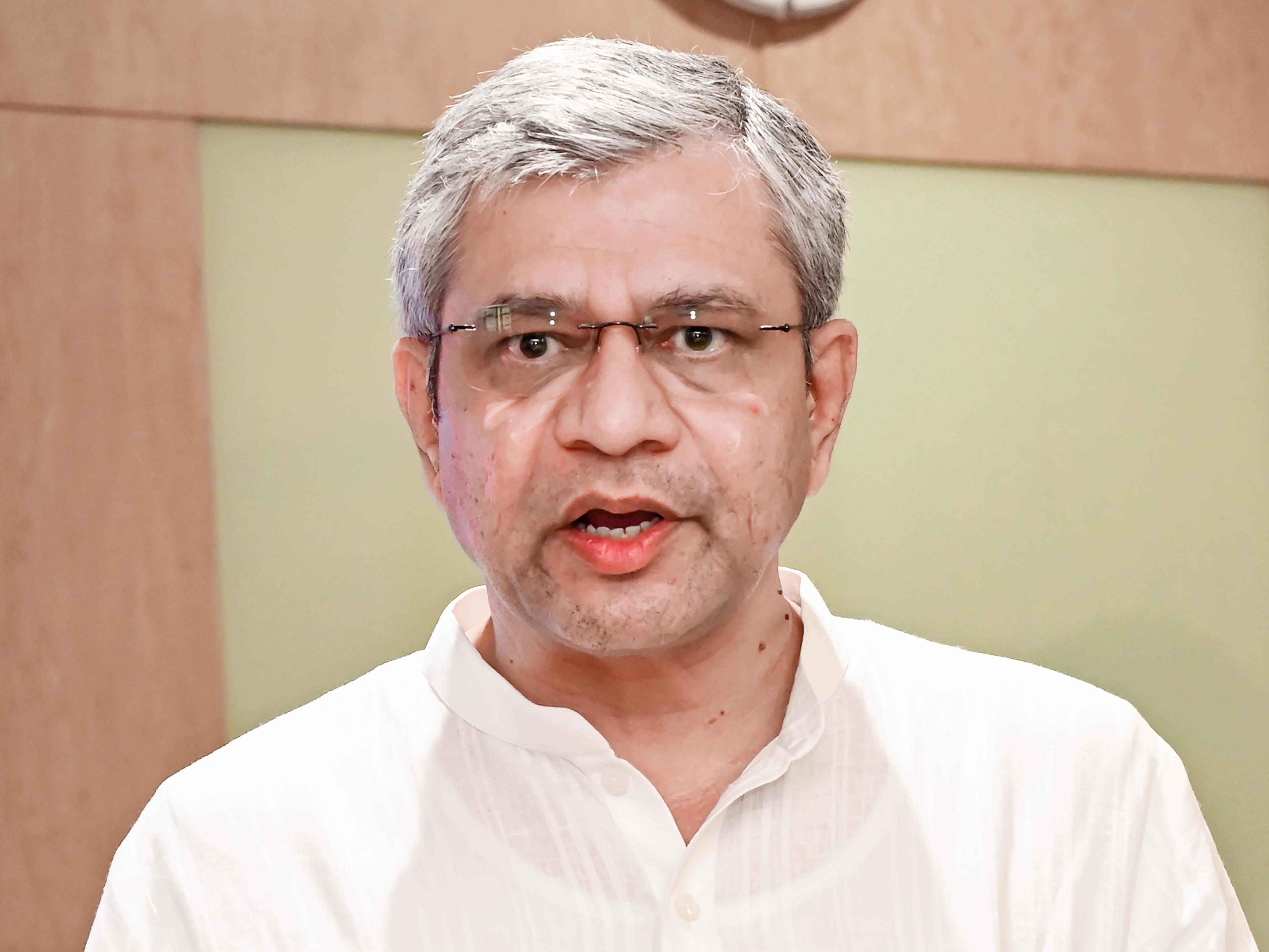 अश्लील कंटेंट पर सरकार की बड़ी कार्रवाई, पिछले 2 साल में 50 ओटीटी प्लेटफॉर्म किए ब्लॉक: अश्विनी वैष्णव