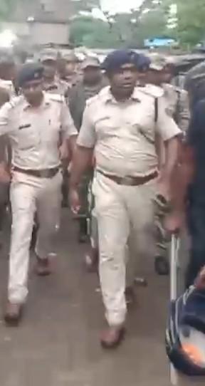 पश्चिम बंगाल के बारुईपुर में छात्रा से छेड़छाड़ मामले में दो नाबालिग हिरासत में