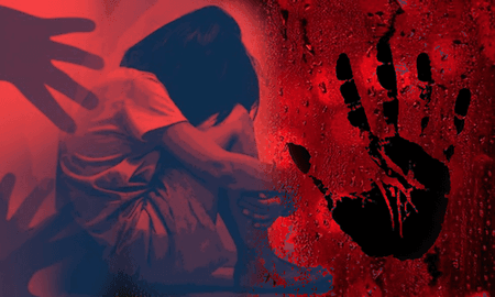 बिहार : खगड़िया में नाबालिग बच्ची के साथ दुष्कर्म और हत्या से भड़के लोगों ने किया विरोध प्रदर्शन