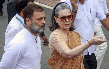 नेशनल हेराल्ड मामला: ईडी की चार्जशीट पर कोर्ट संज्ञान लेगी या नहीं, अदालत सुनाएगी फैसला