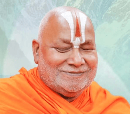प्रेमानंद पर टिप्पणी से उपजा विवाद, स्वामी रामभद्राचार्य के बयान पर संतों ने जताया ऐतराज