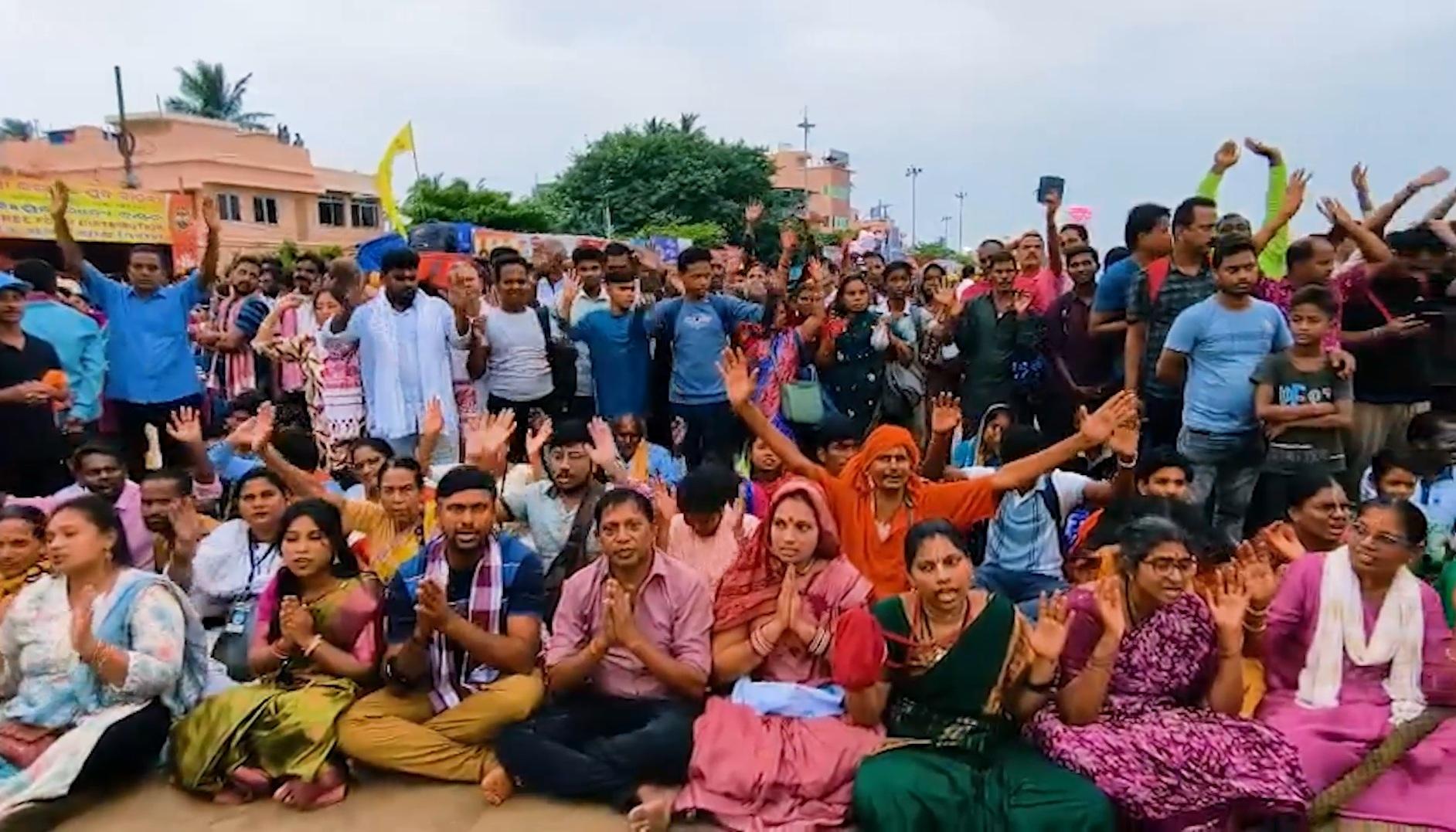 'जय जगन्नाथ' के जयघोष से गूंजा पुरी, दर्शन के लिए बहुड़ा यात्रा में उमड़ा आस्था का सैलाब