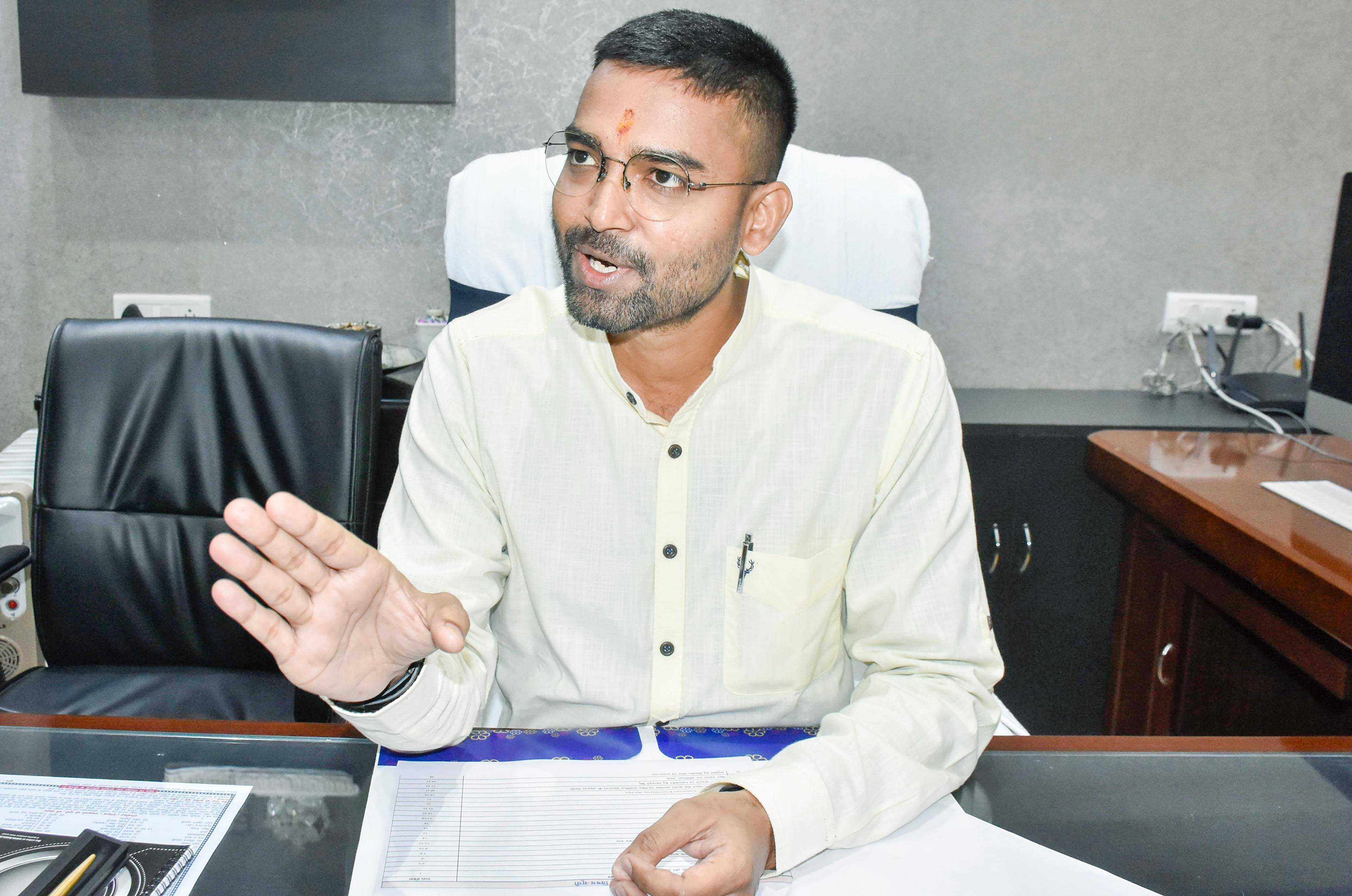 दीपक प्रकाश की मंत्री पद पर दोबारा नियुक्ति मामले में सुप्रीम कोर्ट ने जारी किया नोटिस