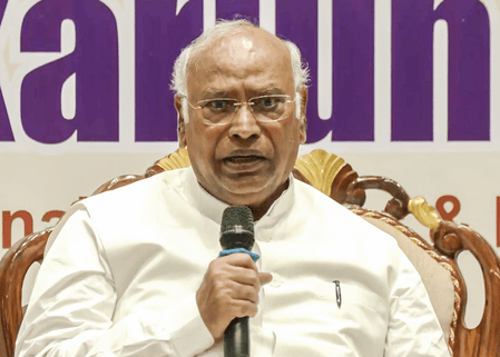 'फिलहाल कर्नाटक में मुख्यमंत्री नहीं बदलेगा', अटकलों के बीच खड़गे का बड़ा बयान