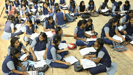 तमिलनाडु बोर्ड की 12वीं की परीक्षाएं आज से, 8.27 लाख छात्र शामिल होंगे
