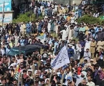 पीओके में प्रदर्शन के दौरान हालात बेकाबू, शहबाज सरकार की हिंसक कार्रवाई में 20 से ज्यादा लोगों की जान गई; कई घायल