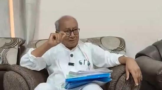 दिग्विजय सिंह ने की चंपत राय और अनिल मिश्रा को गिरफ्तार किए जाने की मांग